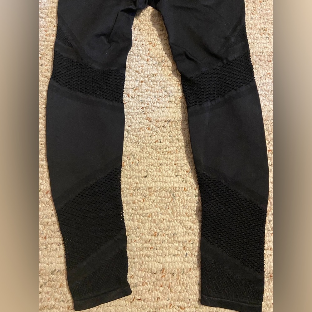 Fabletics Leggins - image 3